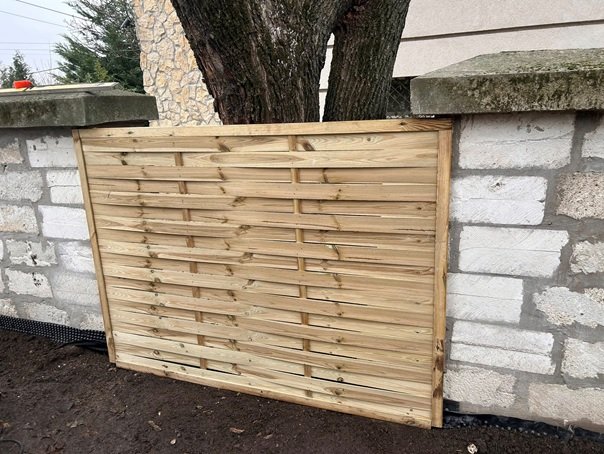 Apró részlet, amin évek múlhatnak: a kerítések vízszigetelése 